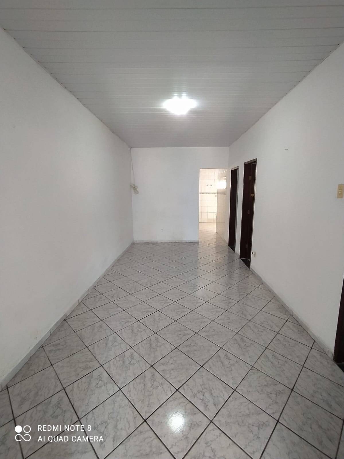 Casa à venda com 3 quartos, 98m² - Foto 14