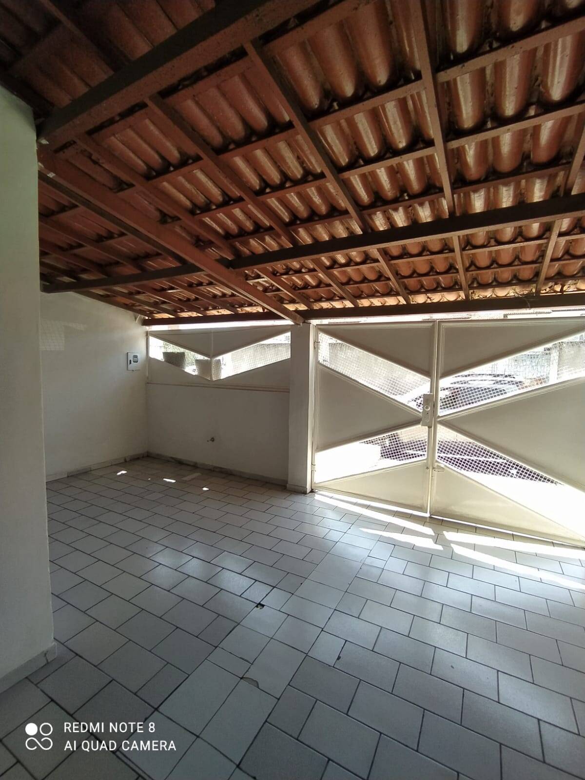 Casa à venda com 3 quartos, 98m² - Foto 22