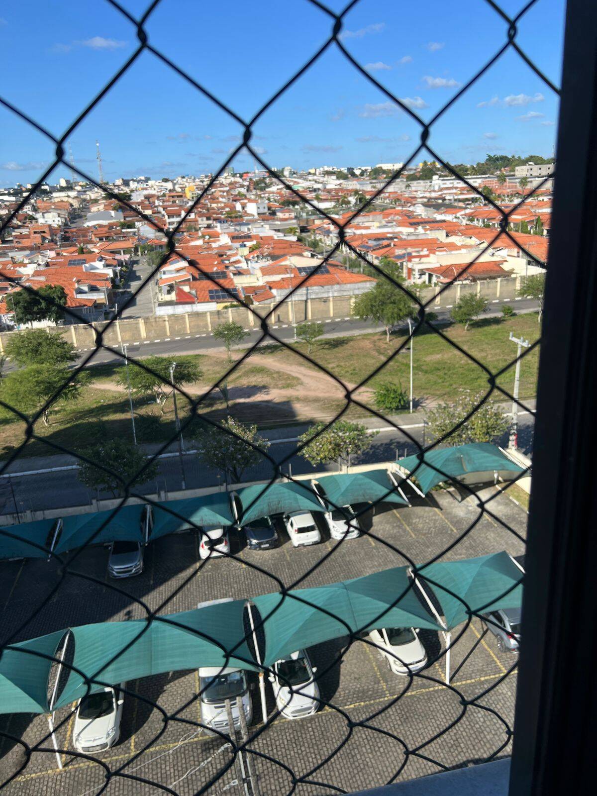 Apartamento à venda com 3 quartos, 80m² - Foto 2