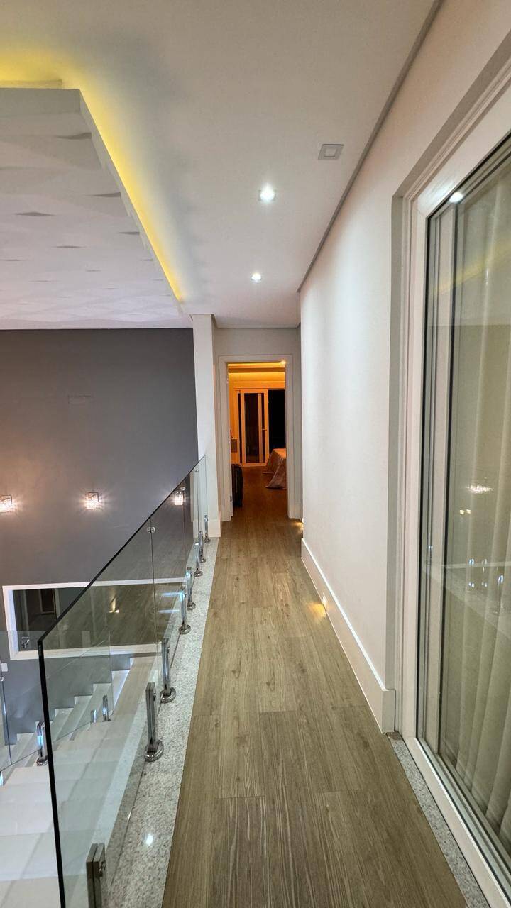 Casa à venda com 4 quartos, 343m² - Foto 10