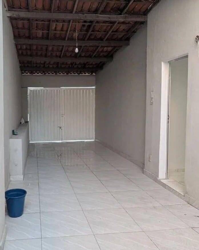 Casa à venda com 2 quartos, 125m² - Foto 4