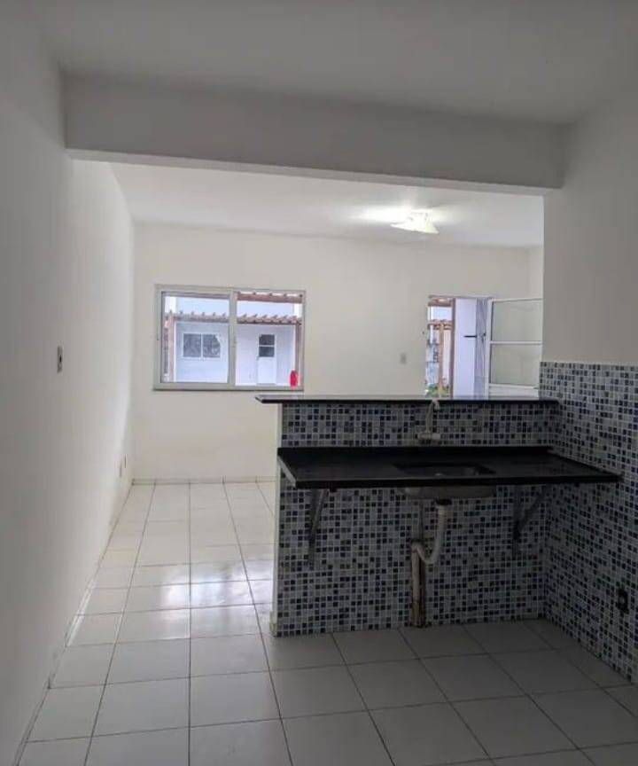 Casa à venda com 2 quartos, 125m² - Foto 1