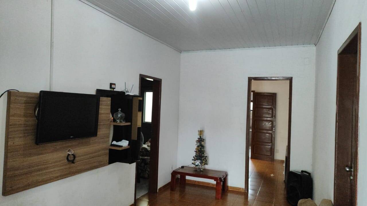 Casa à venda com 4 quartos, 280m² - Foto 3