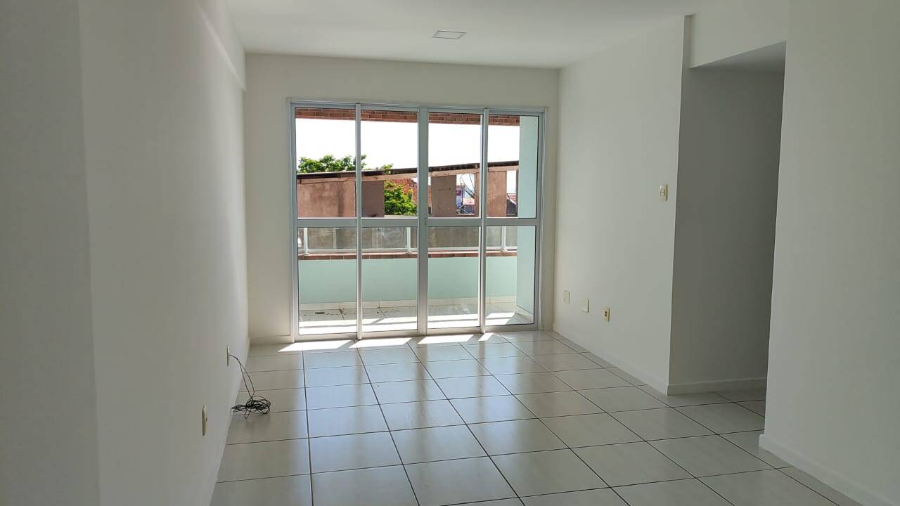 Apartamento para alugar com 3 quartos - Foto 1