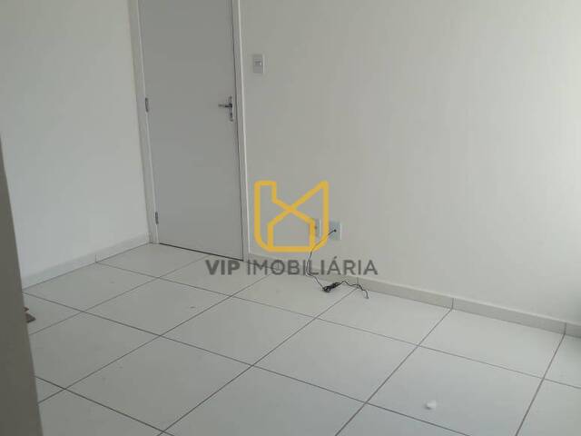 #3582 - Apartamentos para Venda em Feira de Santana - BA